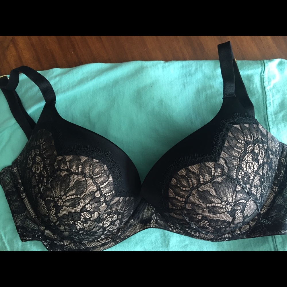 Victoria Secret Very Sexy 32DDD